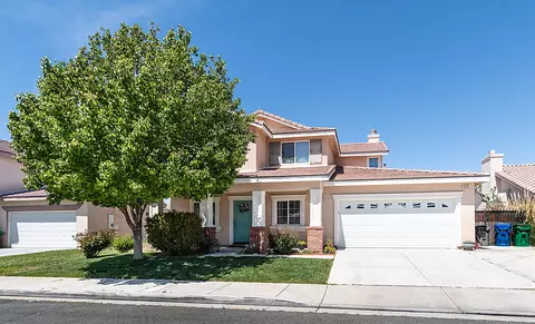 5301 Avenue S4, Palmdale, CA 93552 photo 2