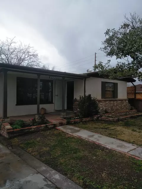 37929 11th St E, Palmdale, CA 93550 photo 1