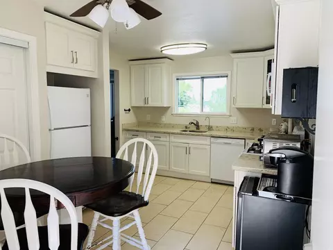 2328 Martinez Ave, Martinez, CA 94553 photo 12
