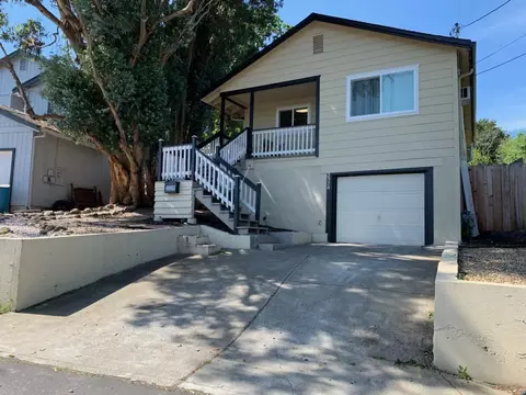 2328 Martinez Ave, Martinez, CA 94553 photo 1