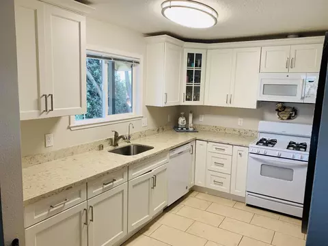 2328 Martinez Ave, Martinez, CA 94553 photo 10