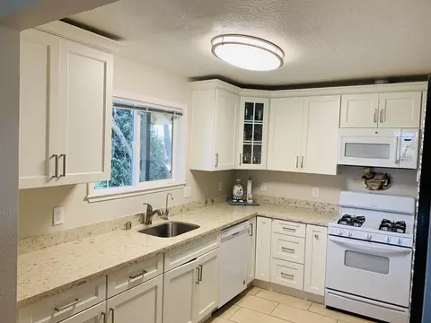 2328 Martinez Ave, Martinez, CA 94553 photo 9