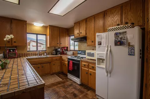 18724 Cherry Ln, Tehachapi, CA 93561 photo 15