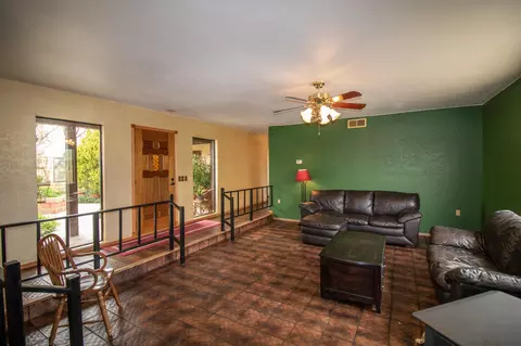 18724 Cherry Ln, Tehachapi, CA 93561 photo 10
