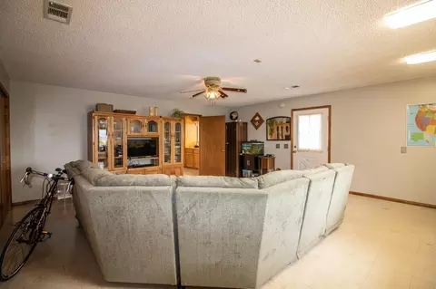 18724 Cherry Ln, Tehachapi, CA 93561 photo 17