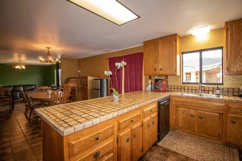 18724 Cherry Ln, Tehachapi, CA 93561 photo 12