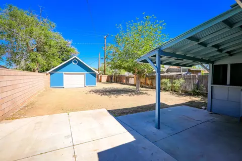 45134 Cedar Ave, Lancaster, CA 93534 photo 22