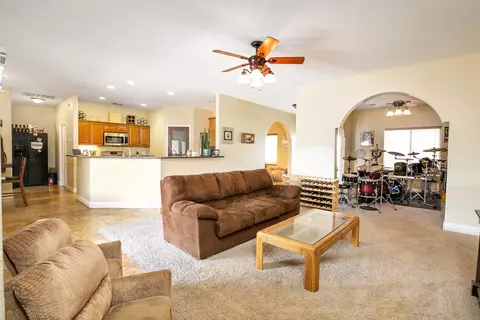 28260 Breaburn Dr, Tehachapi, CA 93561 photo 16