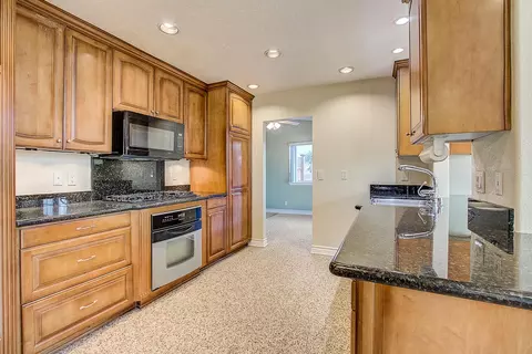 2107 Forry St, Lancaster, CA 93536 photo 6