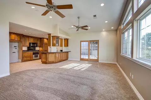 2107 Forry St, Lancaster, CA 93536 photo 8