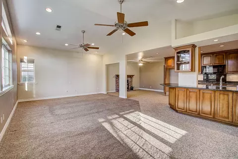 2107 Forry St, Lancaster, CA 93536 photo 10