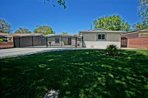 44935 Lorimer Ave, Lancaster, CA 93534 photo 3