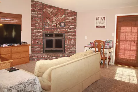 22810 Jerry Dr, Tehachapi, CA 93561 photo 12