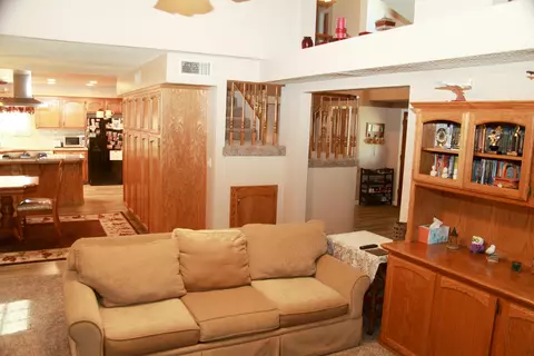 22810 Jerry Dr, Tehachapi, CA 93561 photo 16
