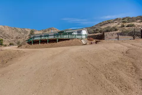 4426 Shannon View Rd, Acton, CA 93510 photo 2