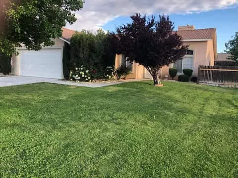 3328 Avenue K4 E, Lancaster, CA 93535 photo 1