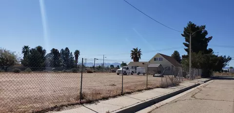 711 Avenue L E, Lancaster, CA 93535 photo 11