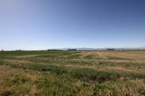 8847 Avenue G12 E, Lancaster, CA 93535 photo 8