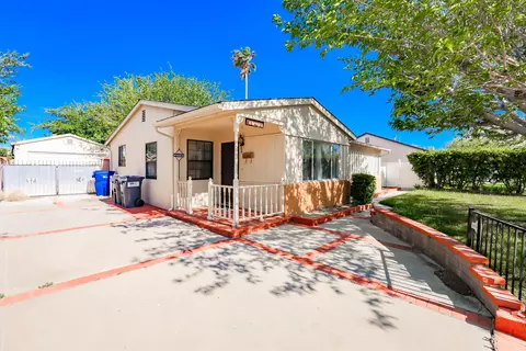 44208 2nd St E, Lancaster, CA 93535 photo 5