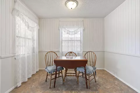 44208 2nd St E, Lancaster, CA 93535 photo 13