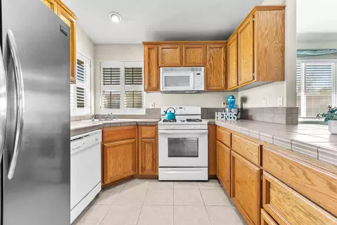 20405 Mar Vista Pl, Tehachapi, CA 93561 photo 9