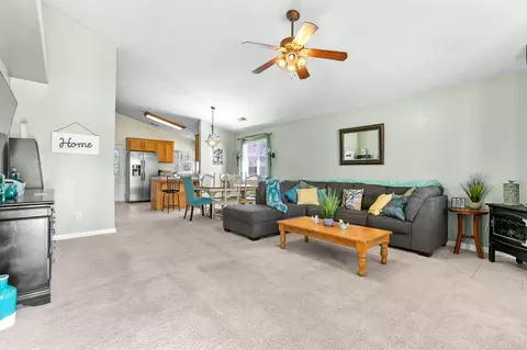 20405 Mar Vista Pl, Tehachapi, CA 93561 photo 2