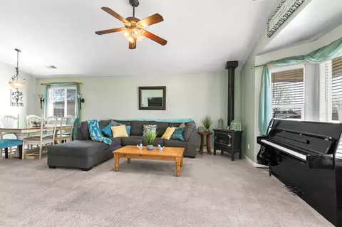 20405 Mar Vista Pl, Tehachapi, CA 93561 photo 3