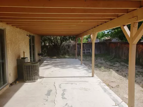36837 Meadowview Ct, Palmdale, CA 93552 photo 9