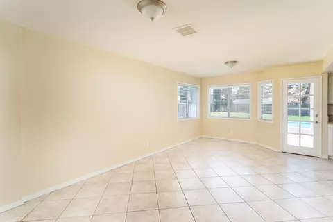 42911 Fenner Ave, Lancaster, CA 93536 photo 11