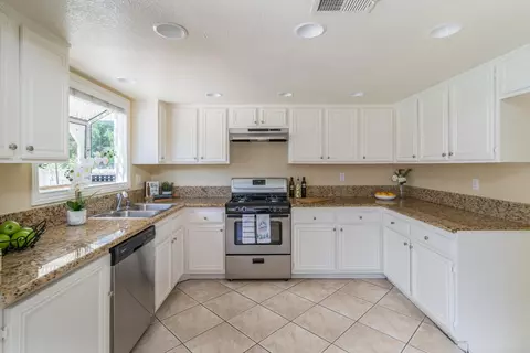 42911 Fenner Ave, Lancaster, CA 93536 photo 14
