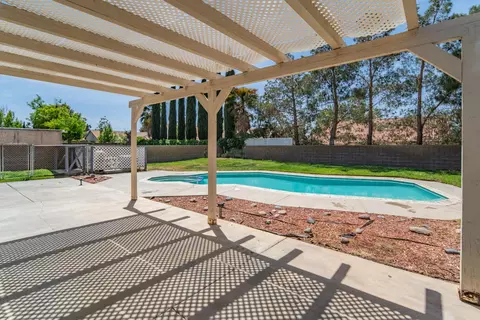 42911 Fenner Ave, Lancaster, CA 93536 photo 33
