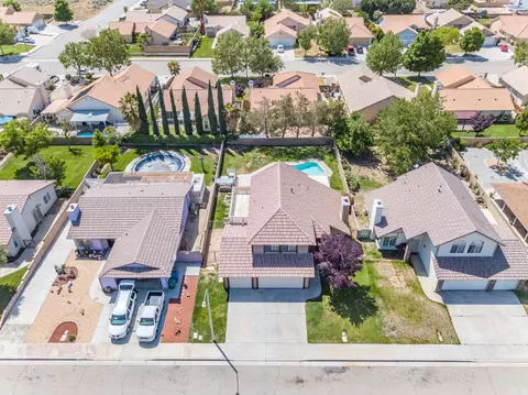 42911 Fenner Ave, Lancaster, CA 93536 photo 5
