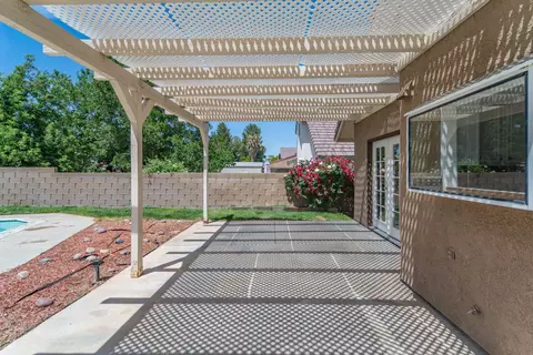 42911 Fenner Ave, Lancaster, CA 93536 photo 34