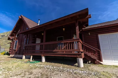 147 Houser Ave E, Lebec, CA 93243 photo 3