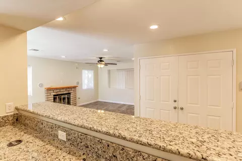2139 Avenue K10 W, Lancaster, CA 93536 photo 6