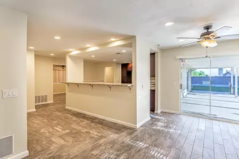 2139 Avenue K10 W, Lancaster, CA 93536 photo 4