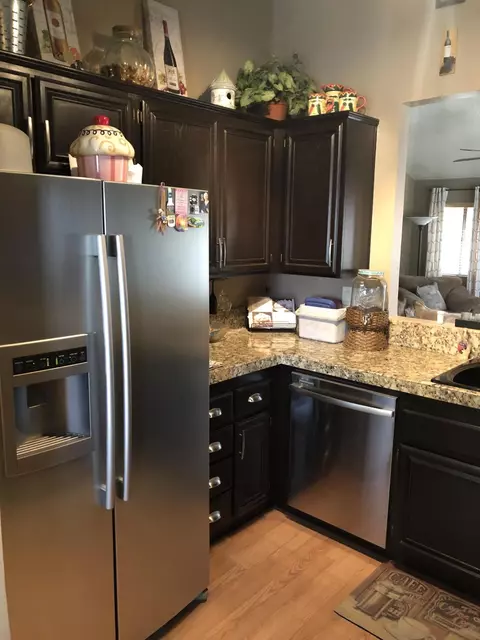 43629 7th St E, Lancaster, CA 93535 photo 3