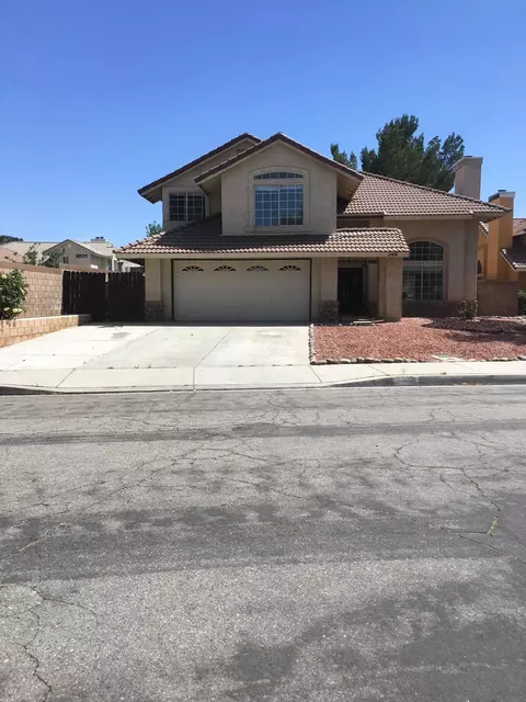 1146 Geraldine Ave E, Lancaster, CA 93535 photo 2