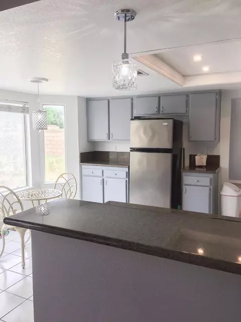 1146 Geraldine Ave E, Lancaster, CA 93535 photo 5