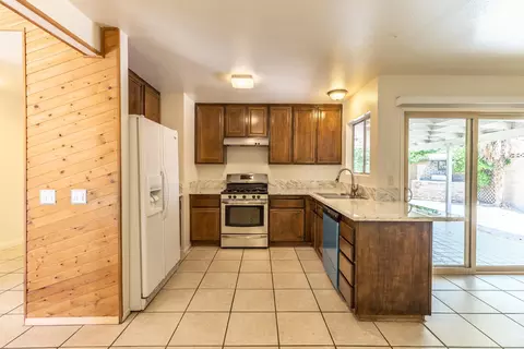 43008 Sugar St, Lancaster, CA 93536 photo 9