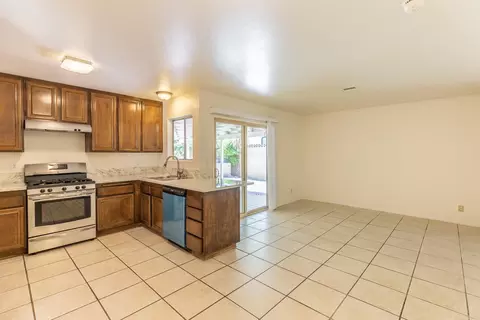 43008 Sugar St, Lancaster, CA 93536 photo 11