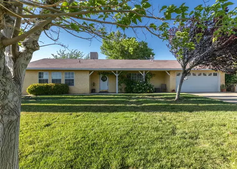 5091 Backus Rd, Mojave, CA 93501 photo 2