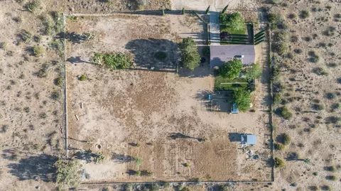 5091 Backus Rd, Mojave, CA 93501 photo 3