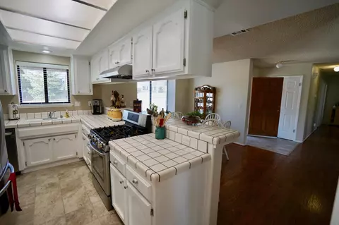 27760 Hialeah Dr, Tehachapi, CA 93561 photo 6
