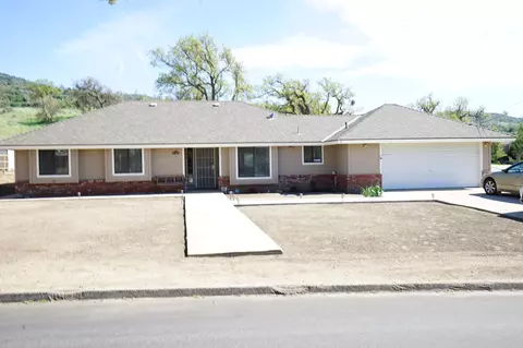 27760 Hialeah Dr, Tehachapi, CA 93561 photo 1