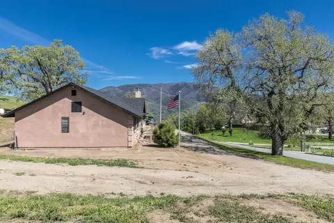 29801 Horsethief Dr, Tehachapi, CA 93561 photo 7