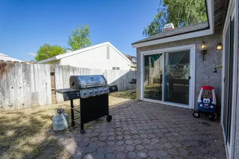 210 Meadowbrook Ct, Tehachapi, CA 93561 photo 18