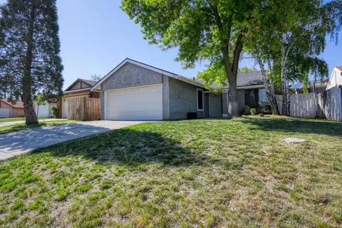 210 Meadowbrook Ct, Tehachapi, CA 93561 photo 1