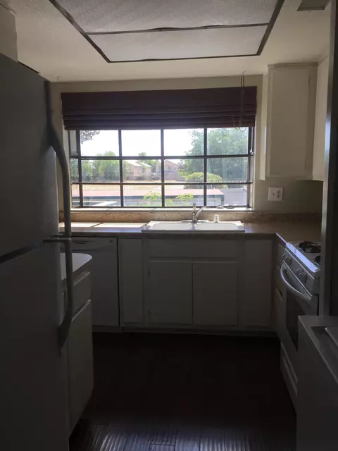 44430 15 St E #11, Lancaster, CA 93535 photo 5