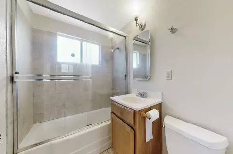 44654 3rd St E, Lancaster, CA 93535 photo 10